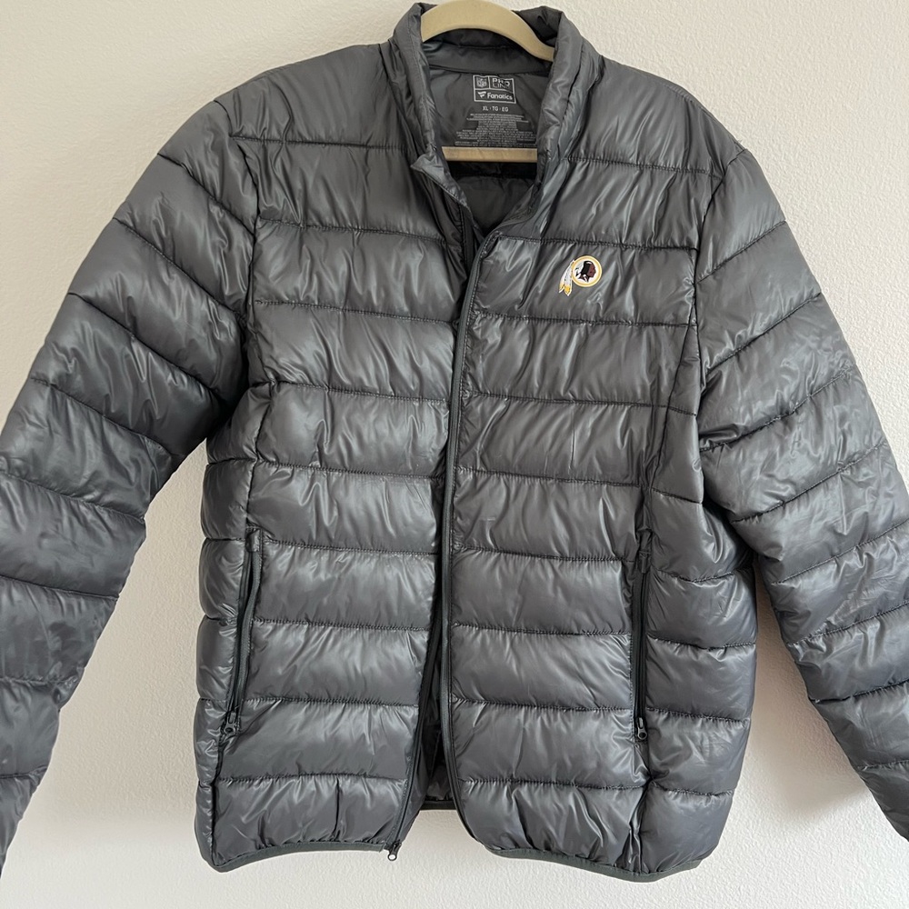 Men's Gray Puffer Jacket